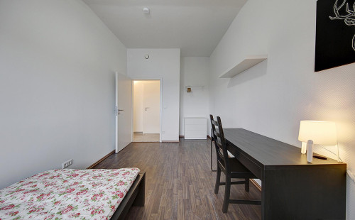 Tasteful single bedroom in Veielbrunnen