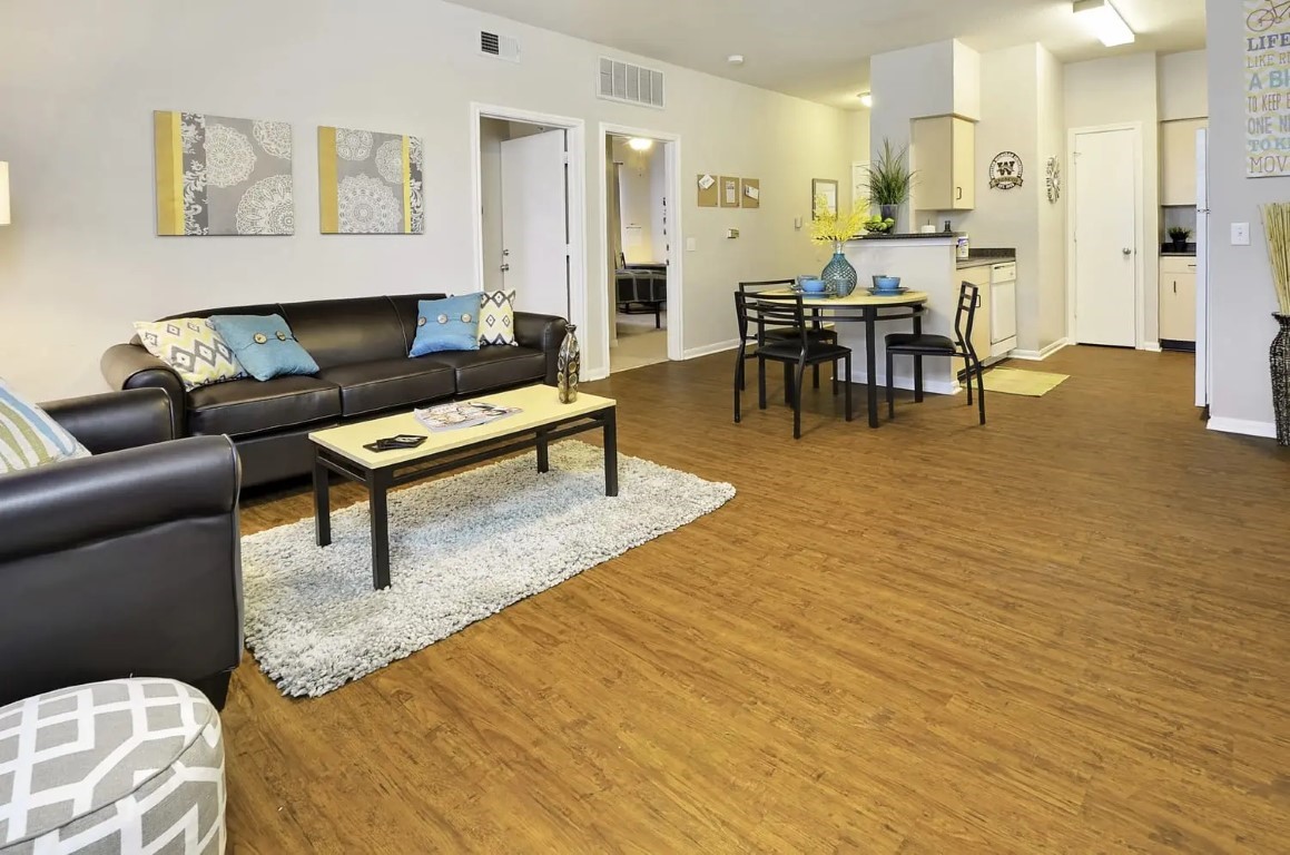 58 West - Gallery - 27