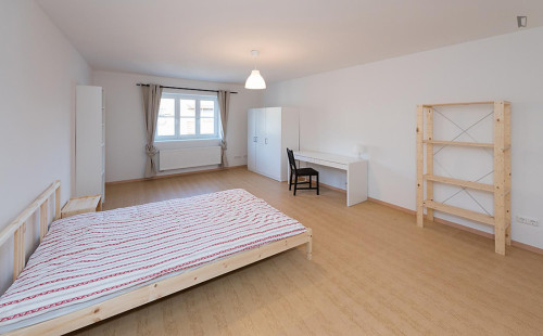Grand single bedroom near the Englischer Garten
