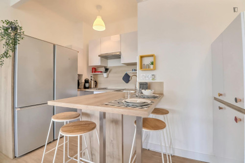 Inviting single bedroom in the heart of Nimes - Gallery - 5