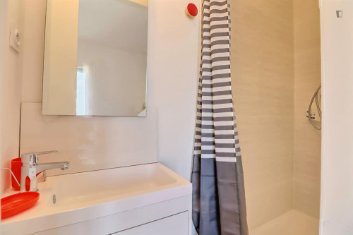 Excellent double ensuite bedroom in Cadereau - Gallery - 6