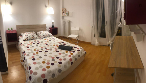 Excellent double ensuite bedroom in Cadereau