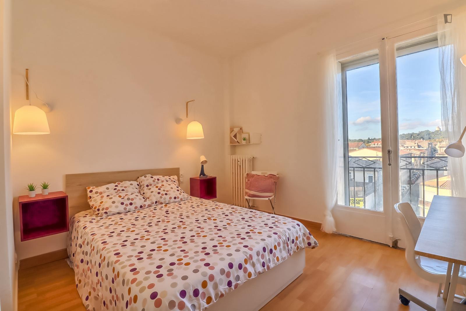 Excellent Double Ensuite Bedroom In Cadereau - 1