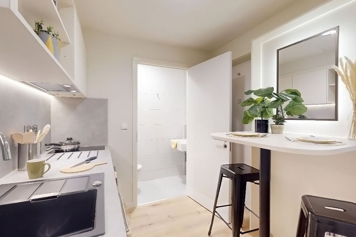  Bronze Two Bed Apartment Plus  -  Go Britanya - IQ Paris Garden  - Gallery -  5