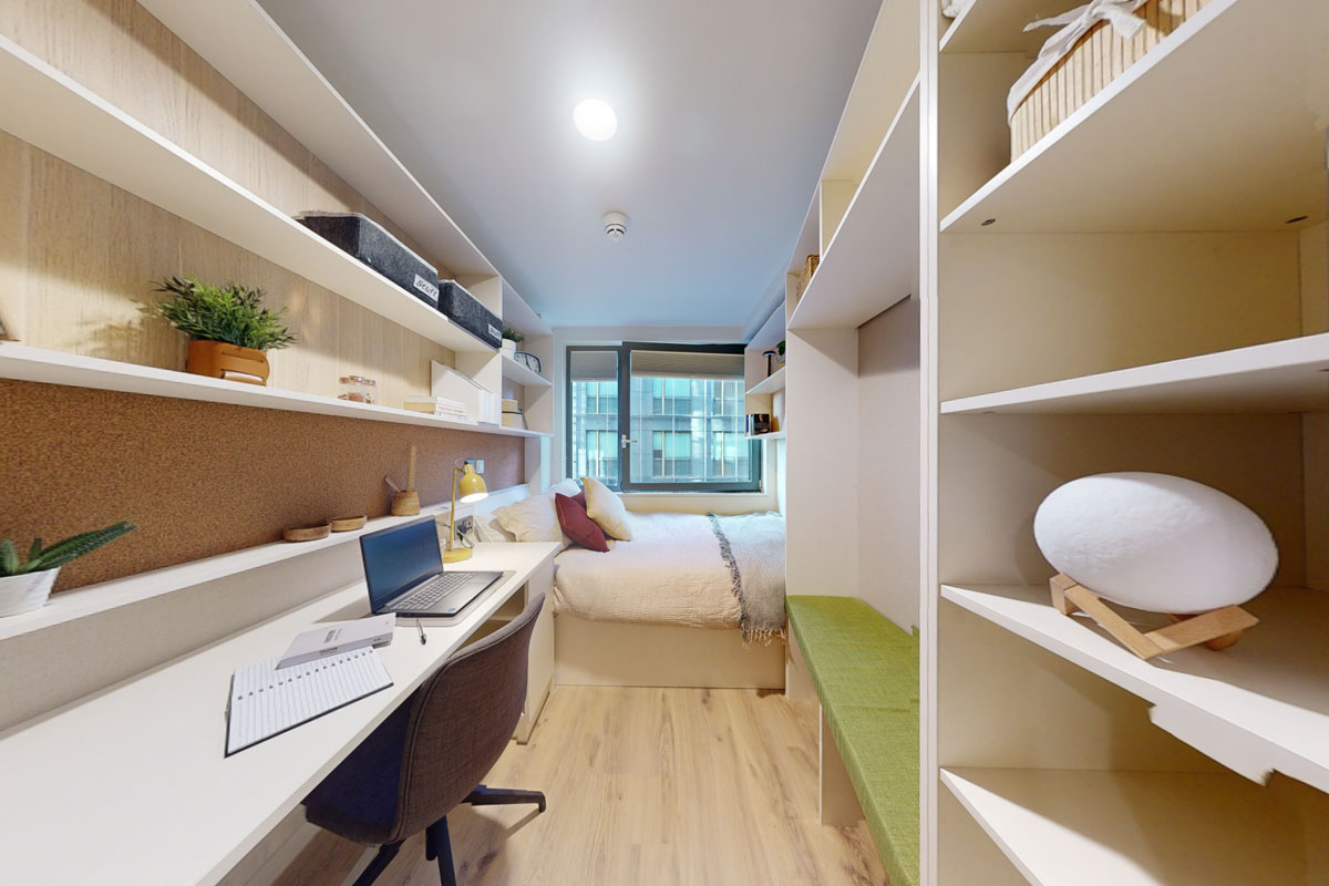 Bronze Two Bed Apartment Plus - Go Britanya - IQ Paris Garden - Gallery - 1