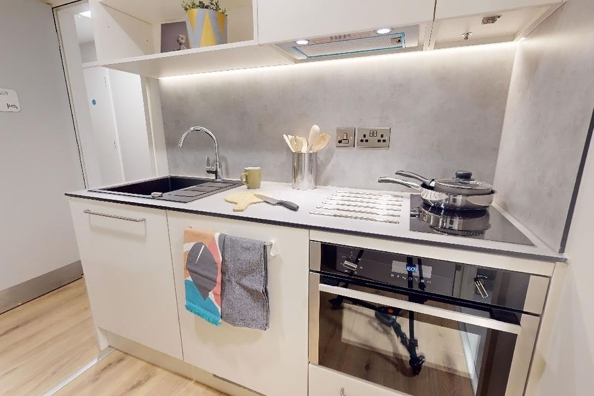  Bronze Two Bed Apartment Plus  -  Go Britanya - IQ Paris Garden  - Gallery -  4