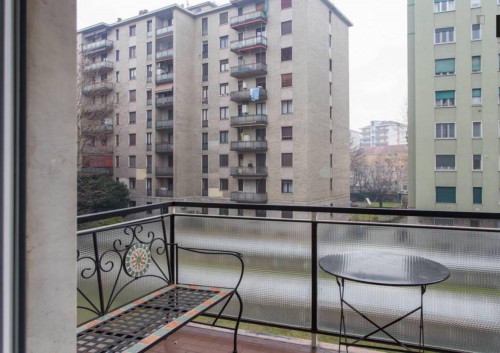 Nice 1-bedroom apartment close to Gambara metro station