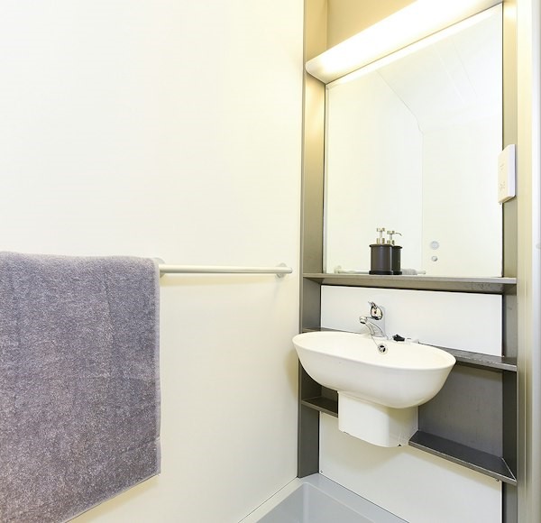 En-Suite - Courtyard - Gibson Street Roost - Gallery - 4