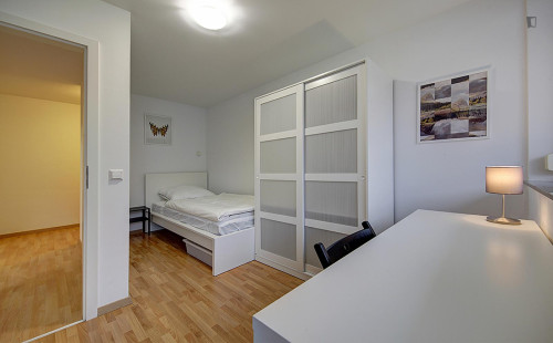 Charming single bedroom near Wilhelma Station