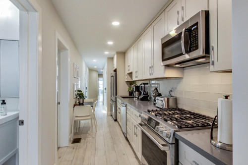 Stunning Bright Apt. w/ Terrace + BBQ  - Gallery -  5