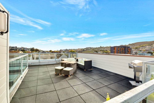 South Van Ness Home - Gallery - 41