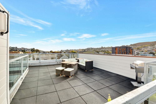 South Van Ness Home - Gallery - 10
