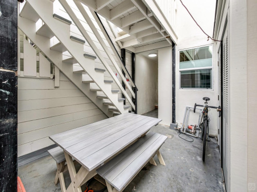South Van Ness Home - Gallery - 29