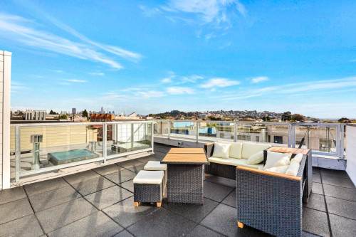 South Van Ness Home - Gallery - 40