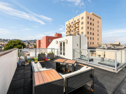 South Van Ness Home - Gallery - 31