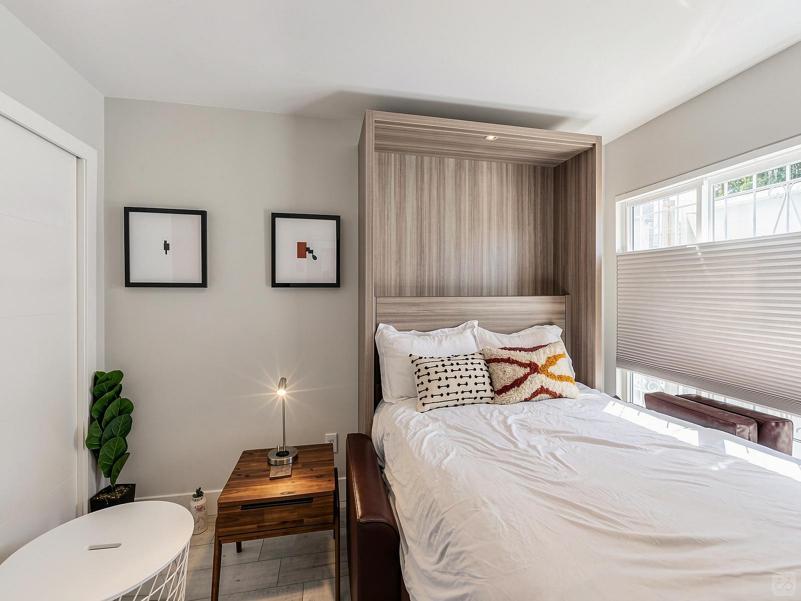 Regular Size Room - Stunning Bright Apt. w/ Terrace + BBQ - Gallery - 70