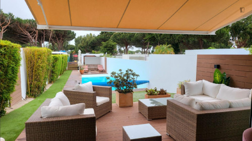 Luxury 3 Bedroom House close to Penedo Beach