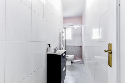 Appealing single bedroom