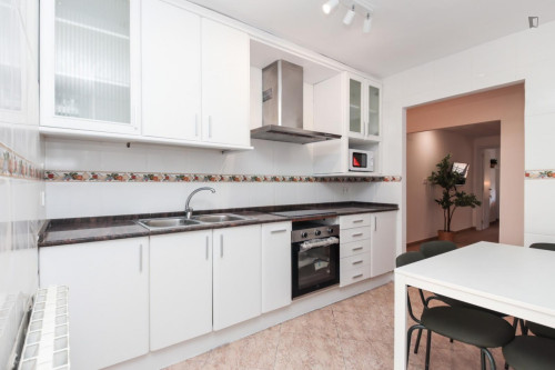 Attractive single bedroom