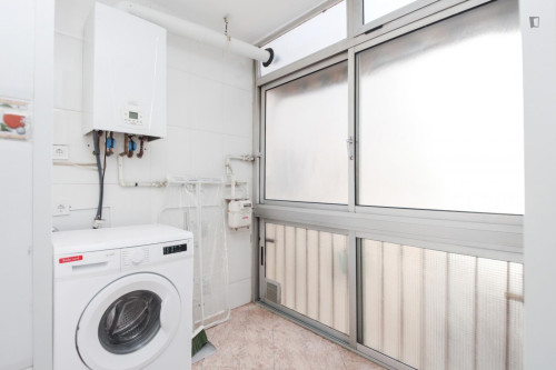 Attractive single bedroom