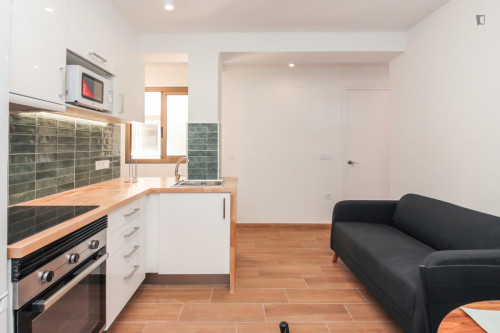 Attractive single bedroom with balcony