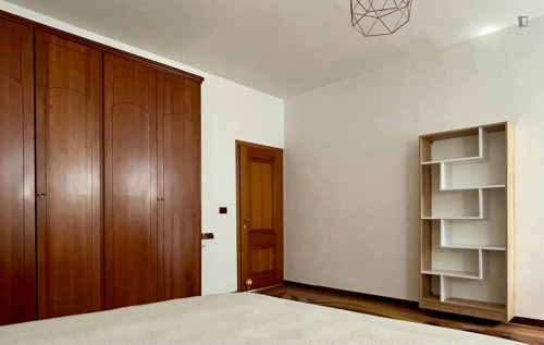 Single Bedroom in a Villa with outdoor area - Gallery - 8