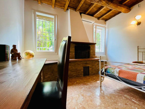 Single bedroom in a Villa for students