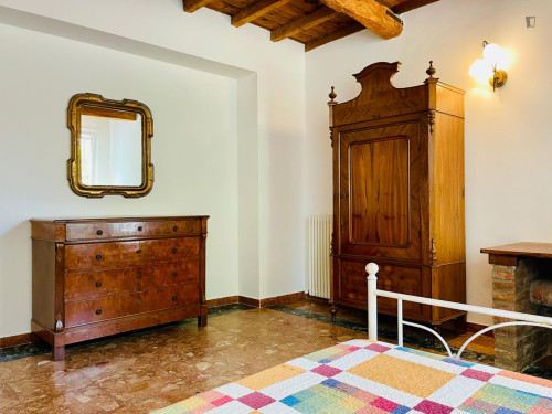 Single bedroom in a Villa for students