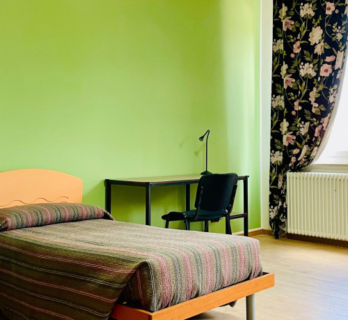 Twin Bedroom in a Villa with outdoor area