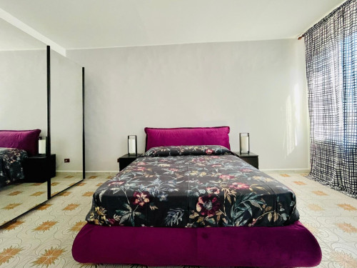 Single bedroom in a shared Villa