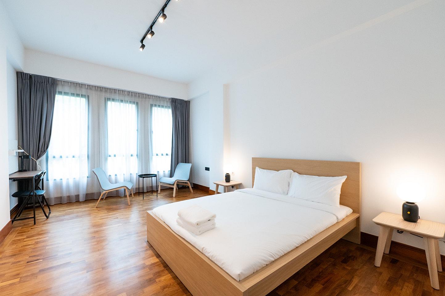  Private Room With Ensuite Bathroom (Suite)  -  Stunning Spacious Complex w/ Pool near Balmoral Plaza  - Gallery -  25