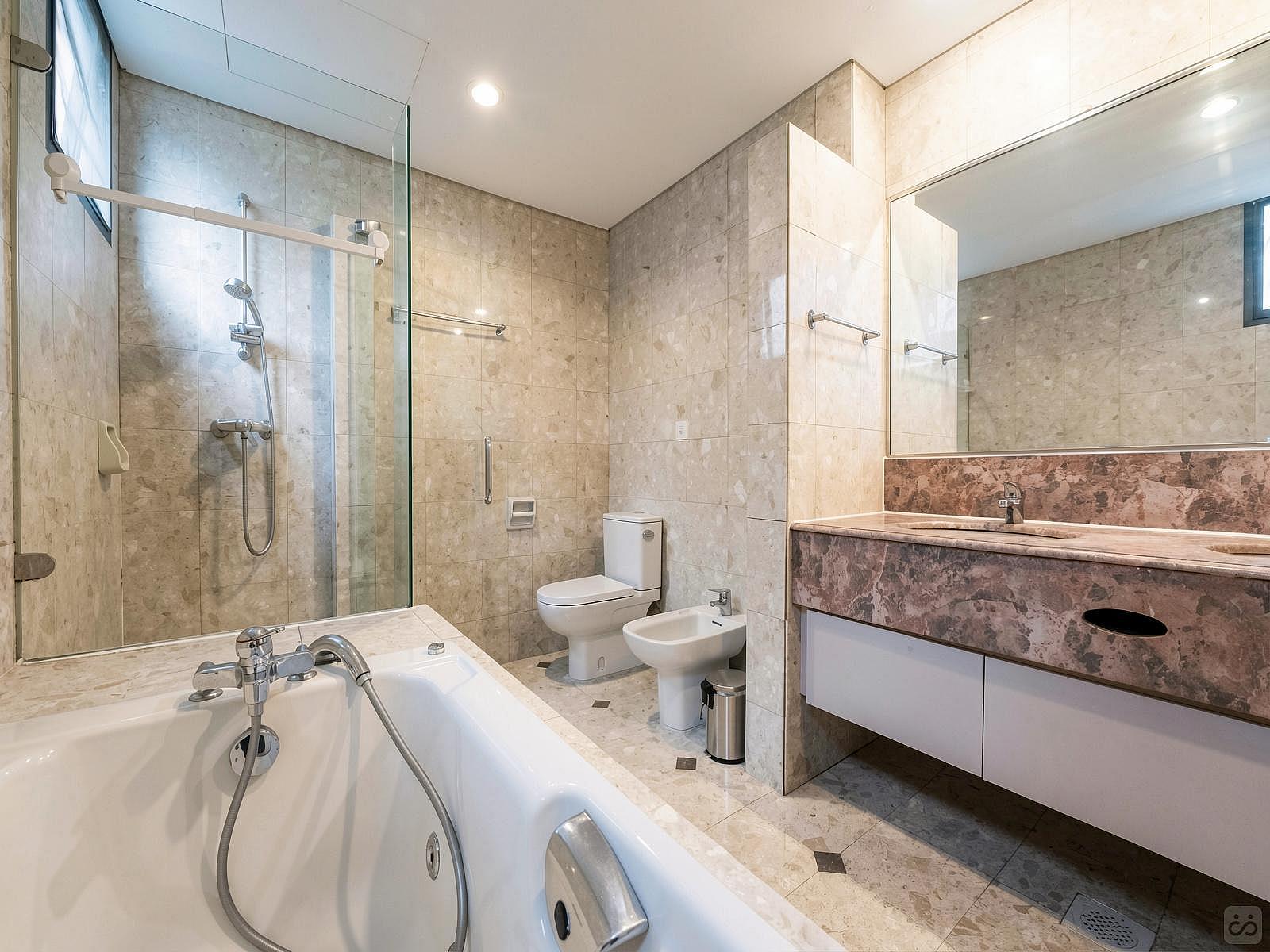  Private Room With Ensuite Bathroom (Suite)  -  Stunning Spacious Complex w/ Pool near Balmoral Plaza  - Gallery -  55