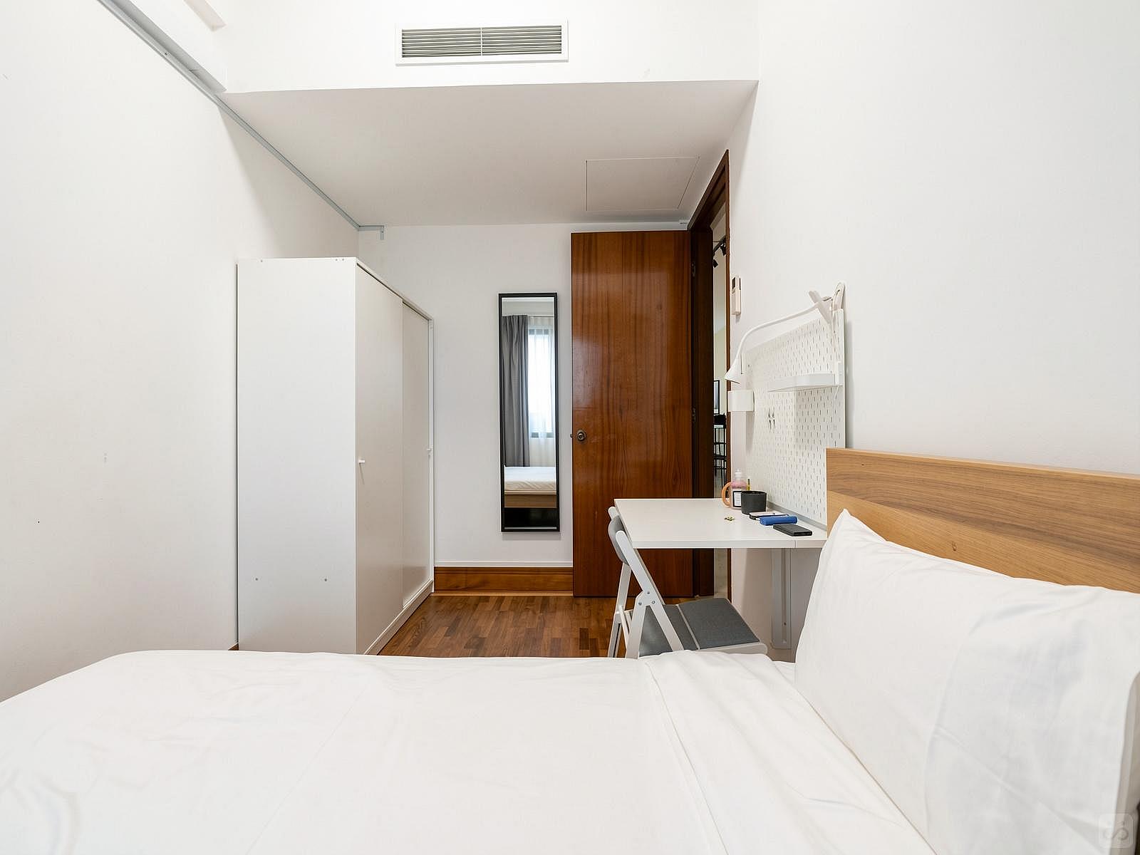  Private Room With Shared Bathroom (Regular)  -  Stunning Spacious Complex w/ Pool near Balmoral Plaza  - Gallery -  38