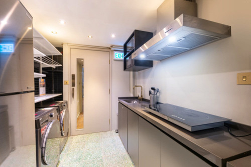A cozy apartment in the heart of Yau Ma Tei residential district