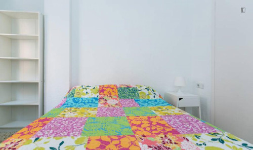 Nice double bedroom in urban location near the Parque Federico García Lorca