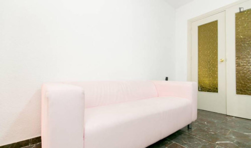 Cute double bedroom in shared flat near the Parque Federico García Lorca