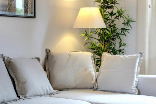 Attractive 3-bedroom apartment in Due Strade - Gallery - 18