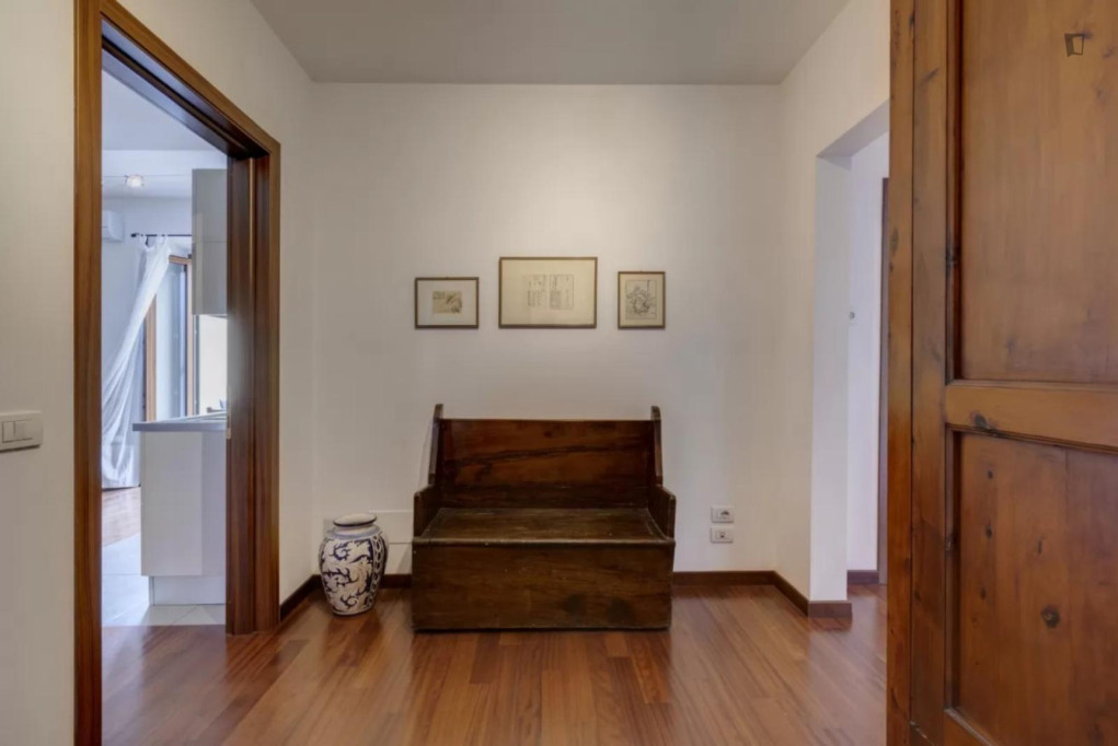 Attractive 3-bedroom apartment in Due Strade