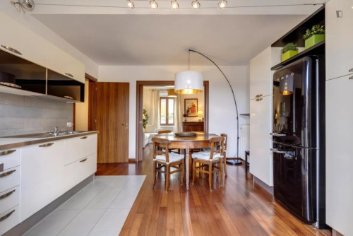 Attractive 3-bedroom apartment in Due Strade - Gallery - 15