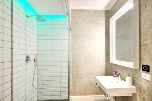 Welcoming 1-bedroom apartment in San Lorenzo