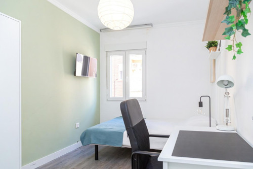 Appealing single bedroom