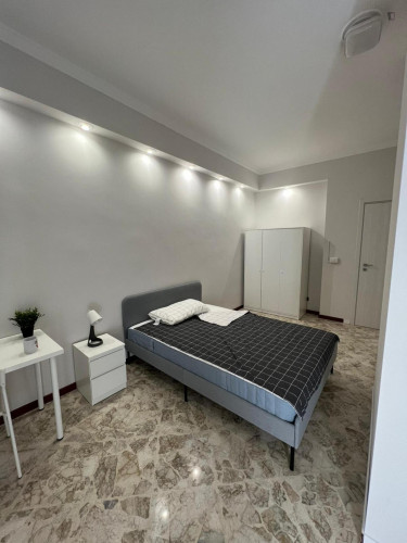 Inviting single bedroom near Quintino Sella metro