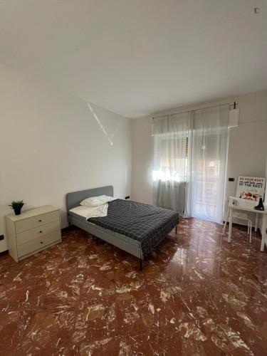 Comfy single ensuite bedroom near the Quintino Sella train station