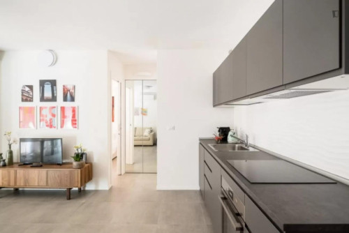 Charming and bright 1-bedroom flat near the majestic Piazza Maggiore