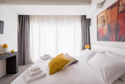 Charming and bright 1-bedroom flat near the majestic Piazza Maggiore