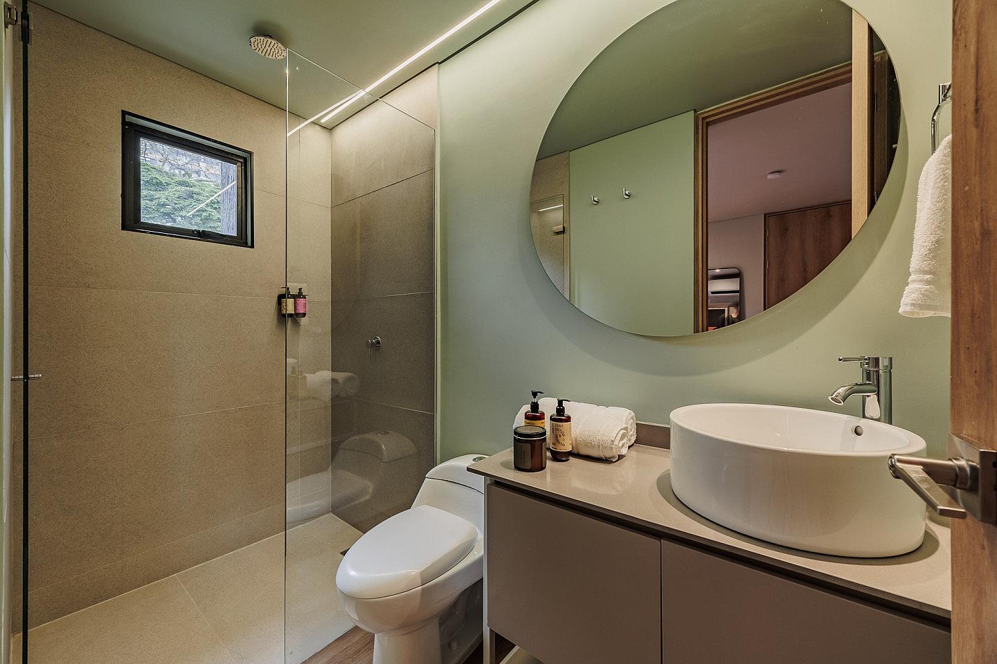 Studio Apartment W/ Kitchen & Balcony - 72