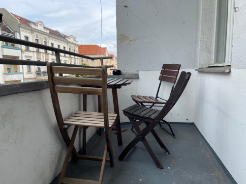 Modern 3-bedroom flat close to the Hermannstraße station  - Gallery -  5