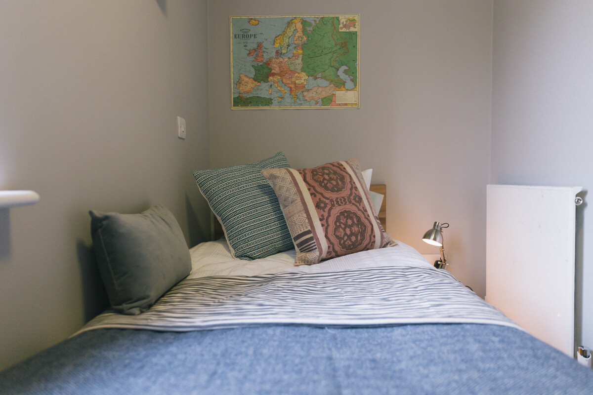  8 Bed Apartment - Double Bed  -  Curzon Point  - Gallery -  1
