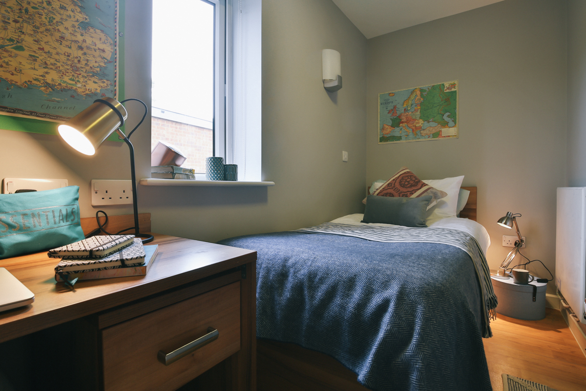  2 Bed - Shared Bath - Double Bed  -  Curzon Point  - Gallery -  1