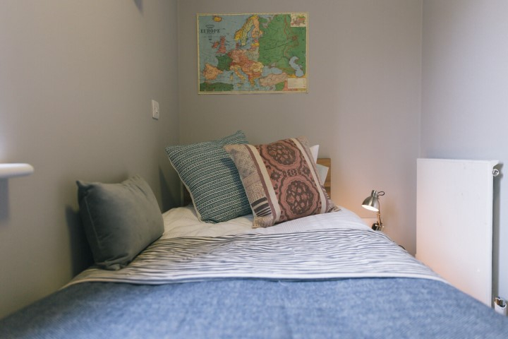 8 Bed Apartment - Single Bed - 8